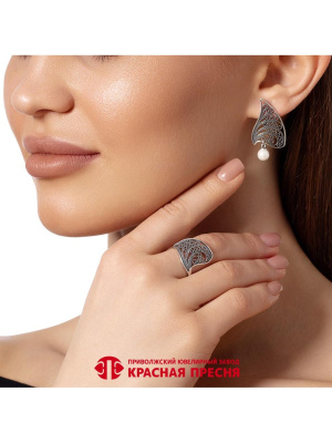 Серьги серебро 925 пробы, покрытие - оксидирование, вставка - имитация жемчуга