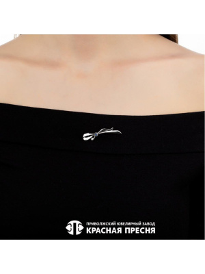 Брошь серебро 925 пробы, покрытие - родирование, отделка - алмазная грань, вставка - искусственная шпинель