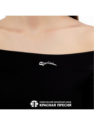 Брошь серебро 925 пробы, покрытие - родирование, отделка - алмазная грань, вставка - фианит (недрагоценный камень)